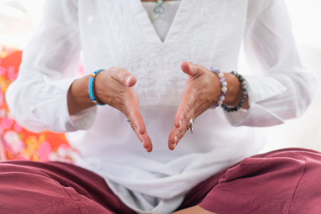 Medium en online Reiki behandeling